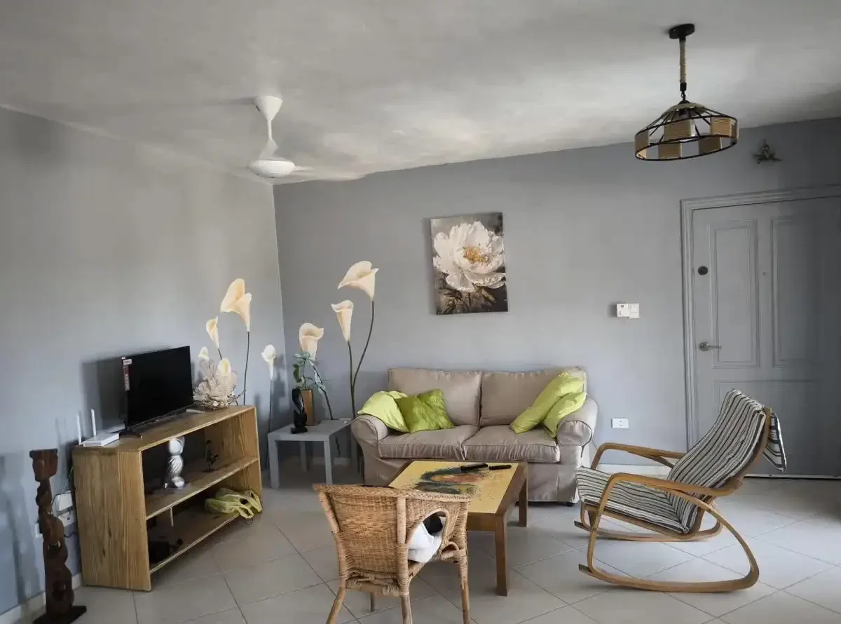 Sala de estar del apartamento en venta en Las Terrenas, Samaná