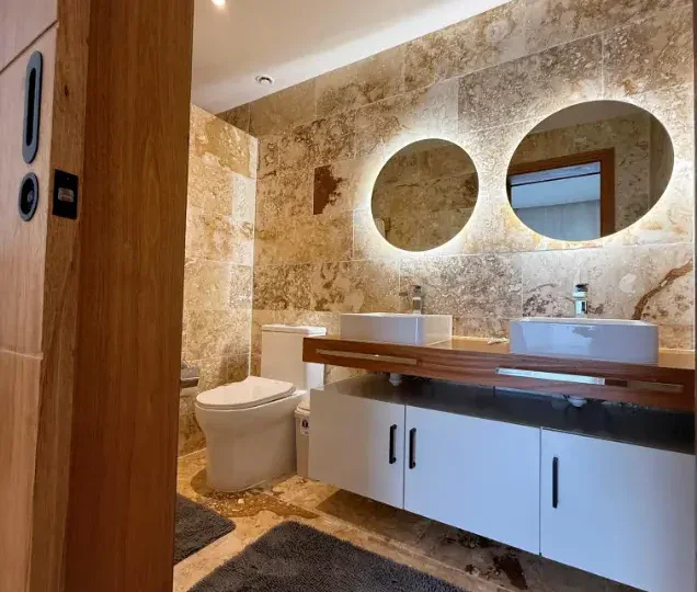 apartamentos frente al mar en venta en las terrenas baño desde otra perpectiva