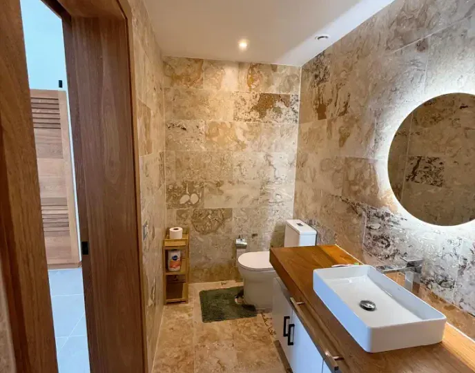 apartamentos frente al mar en venta en las terrenas baño mas puerta