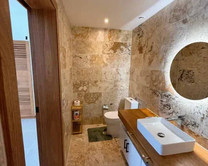 apartamentos frente al mar en venta en las terrenas espejo del baño