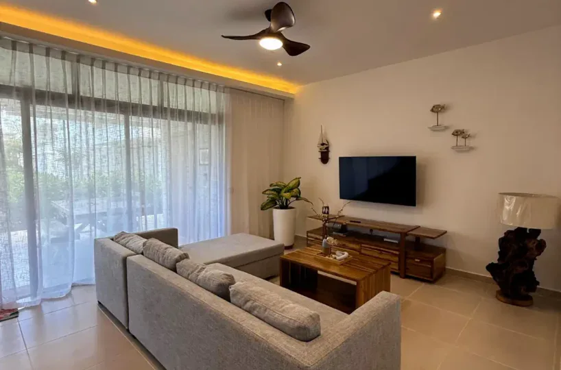 apartamentos frente al mar en venta en las terrenas sala de estar