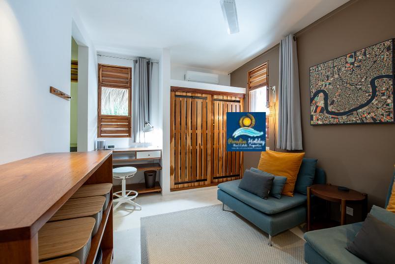 Amplia habitación con mobiliario cómodo en Las Terrenas, Santo Domingo.