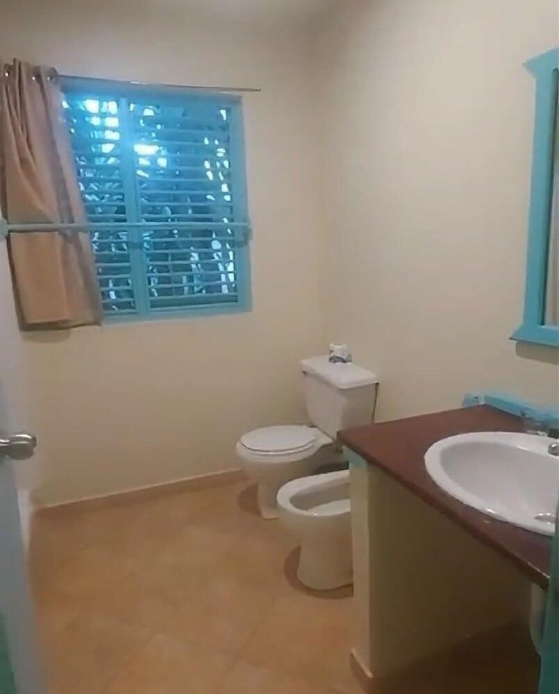 cheap condos for sale in dominican republic baño desde otro angulo