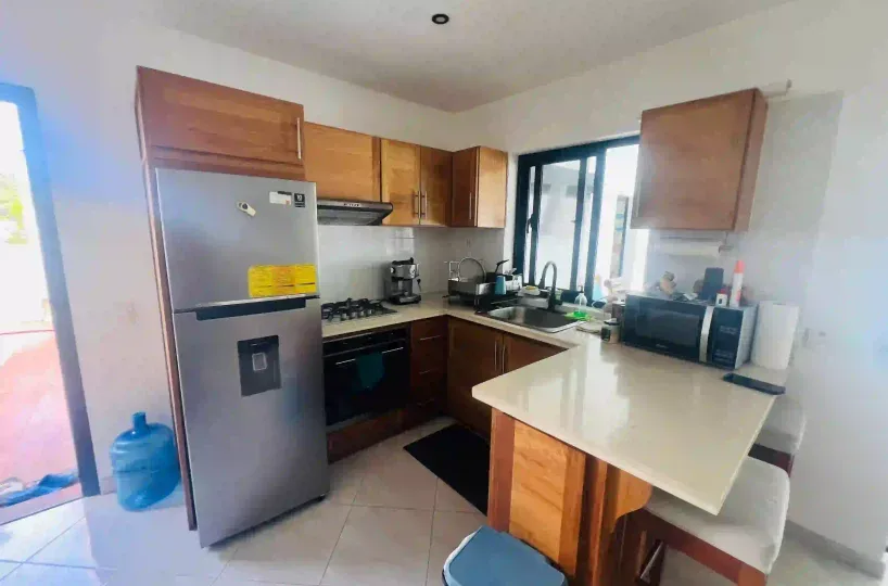 Inmobiliarias Paradise Holiday Vende