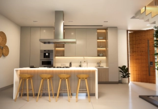 Cocina moderna en Las Terrenas, perfecta para disfrutar en El Portillo.