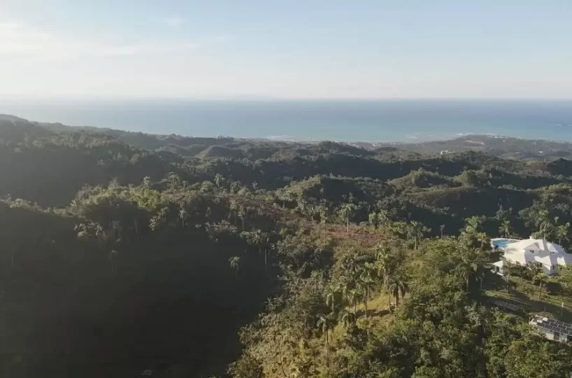 terreno en las terrenas con paisaje tropical