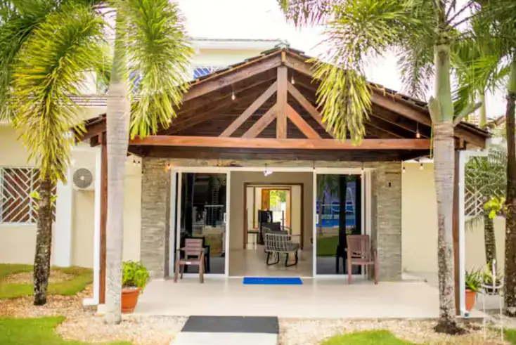 villas en terrenas republica dominicana entrada a la villa