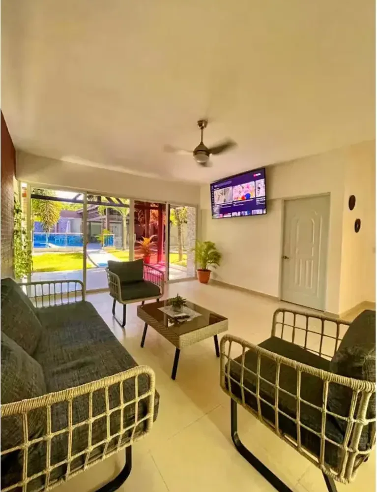 villas en terrenas republica dominicana mecedora en una de la sala de estar
