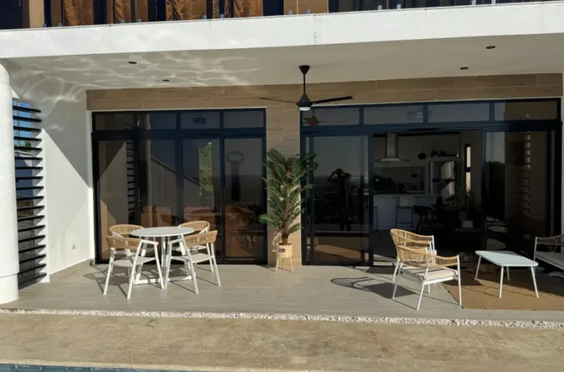 villas en venta en republica dominicana terraza mas fachada de la propiedad