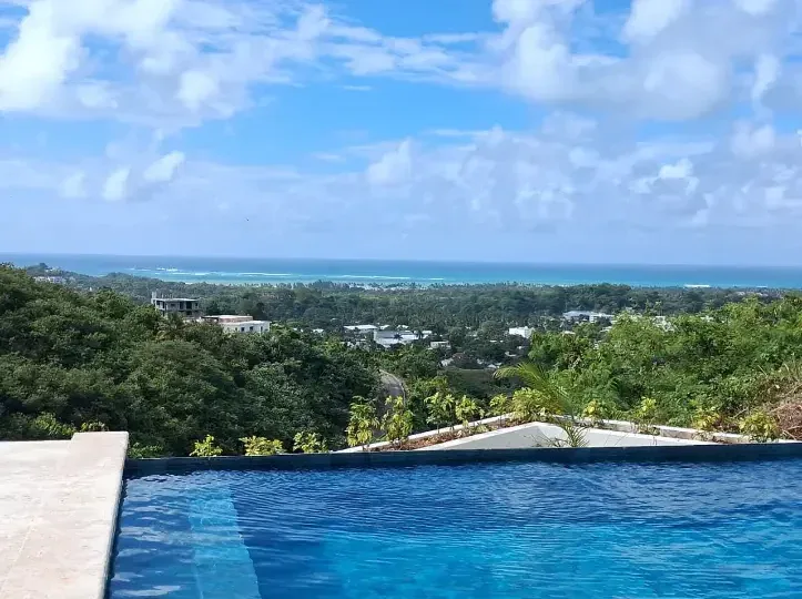 villas en venta en republica dominicana vista desde la piscina al mar
